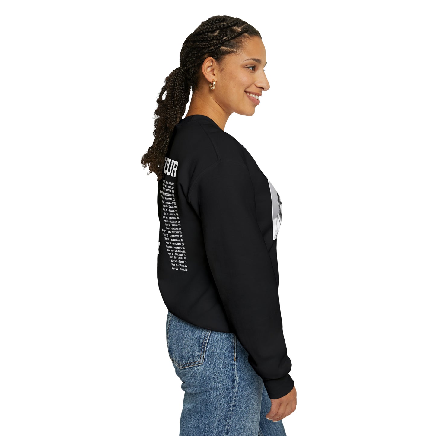Most Wanted Tour Dates 2024 (Bad Bunny) Unisex Heavy Blend™ Crewneck Sweatshirt